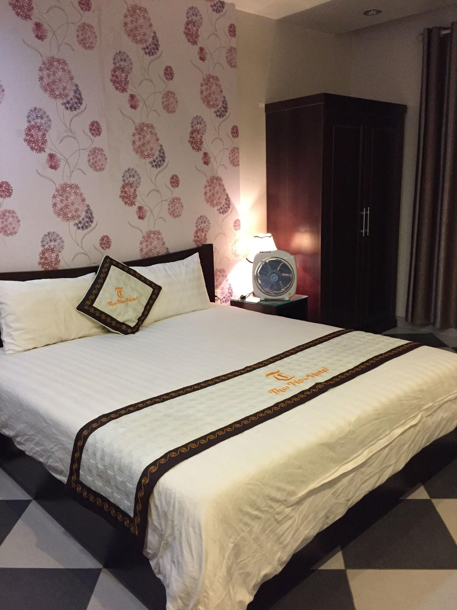 Thai Hoa Hotel Hanoï Extérieur photo