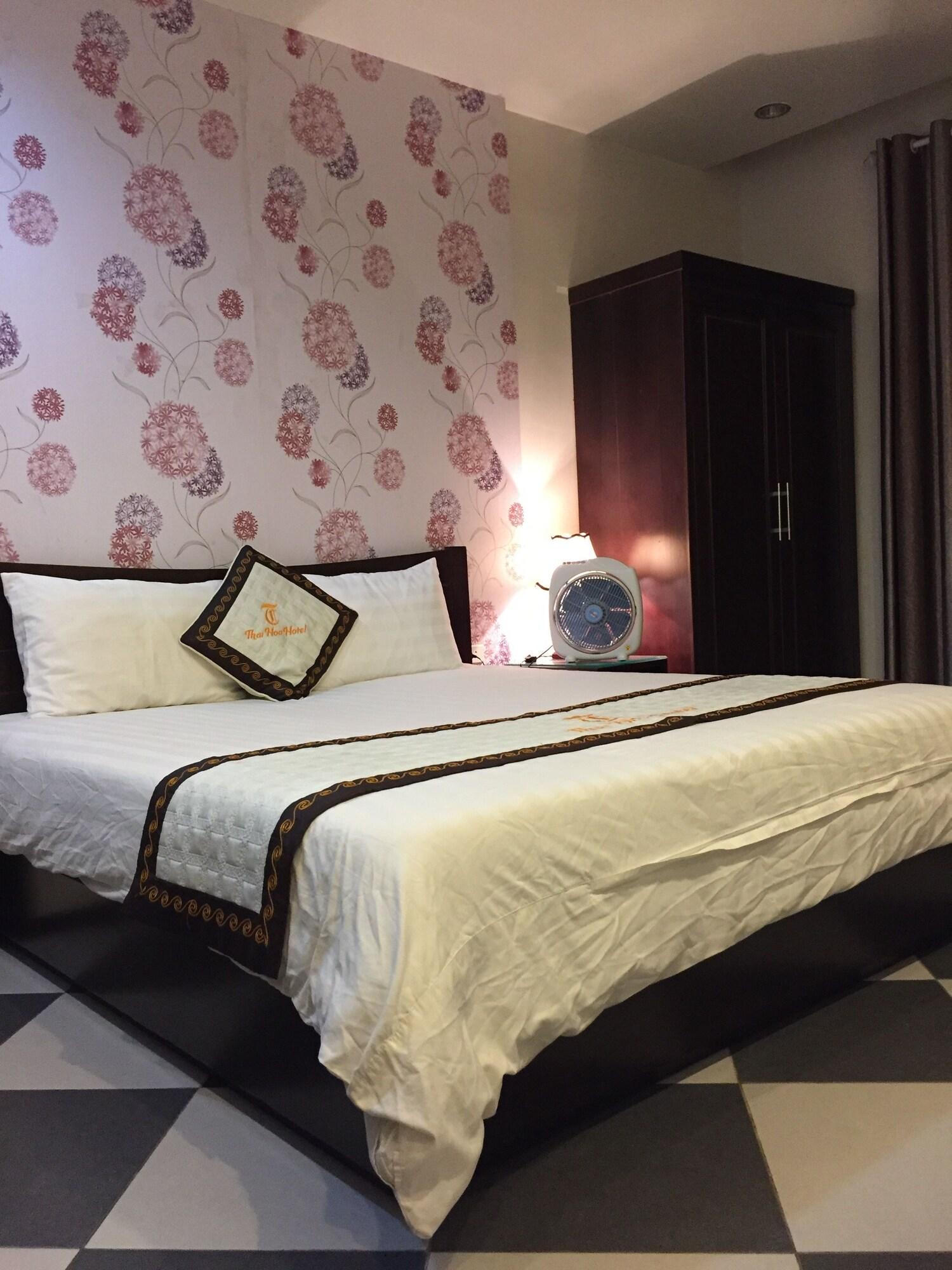 Thai Hoa Hotel Hanoï Extérieur photo